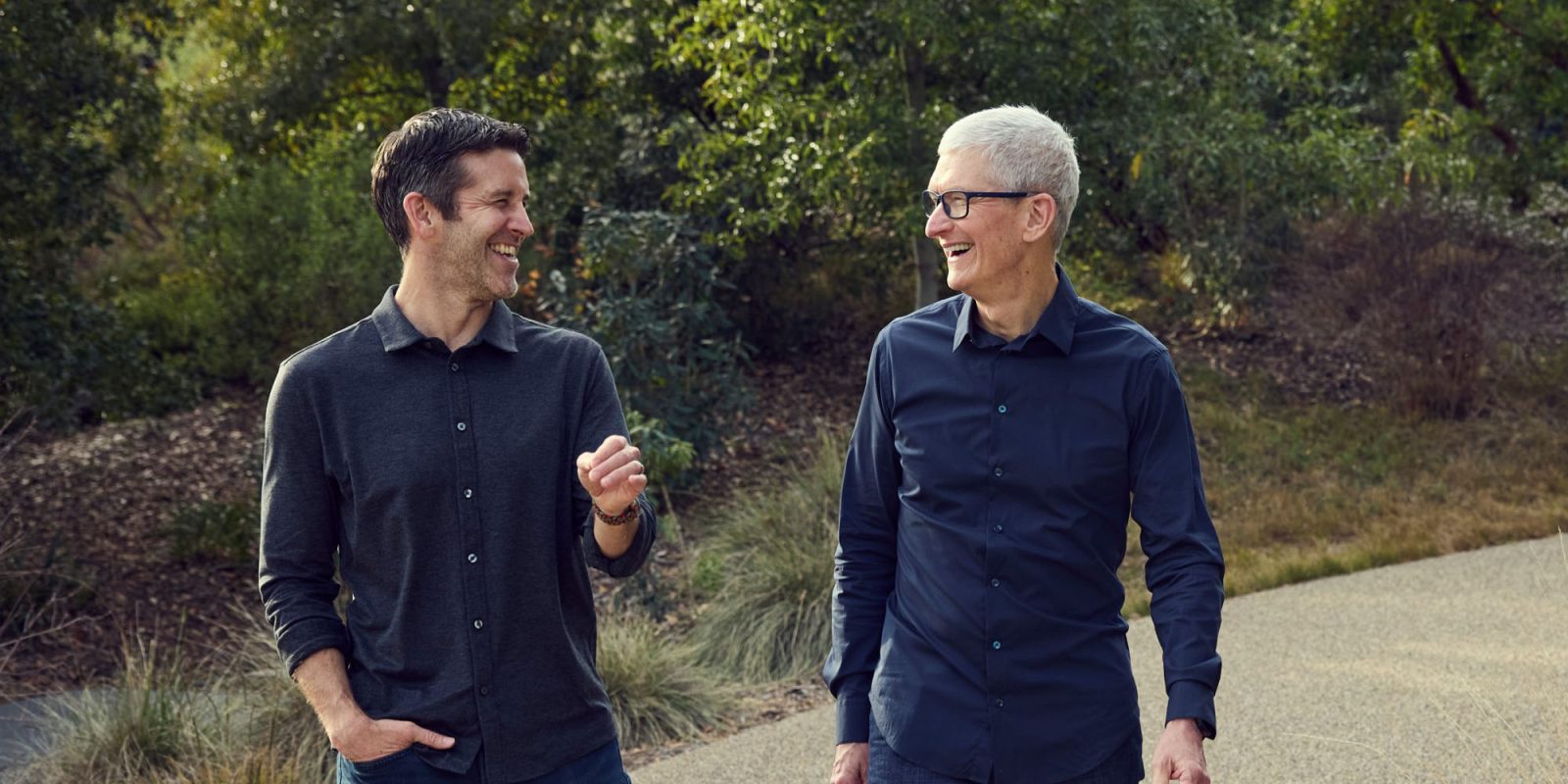 Tim Cook 同 John Ternus