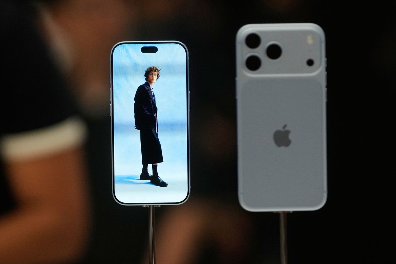 iPhone 18 Pro 喺 Apple Park 展示