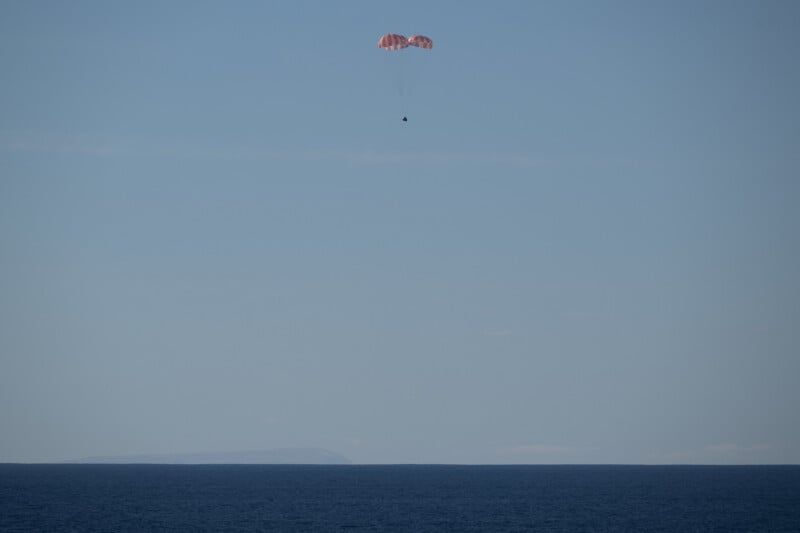 Artemis II splashdown