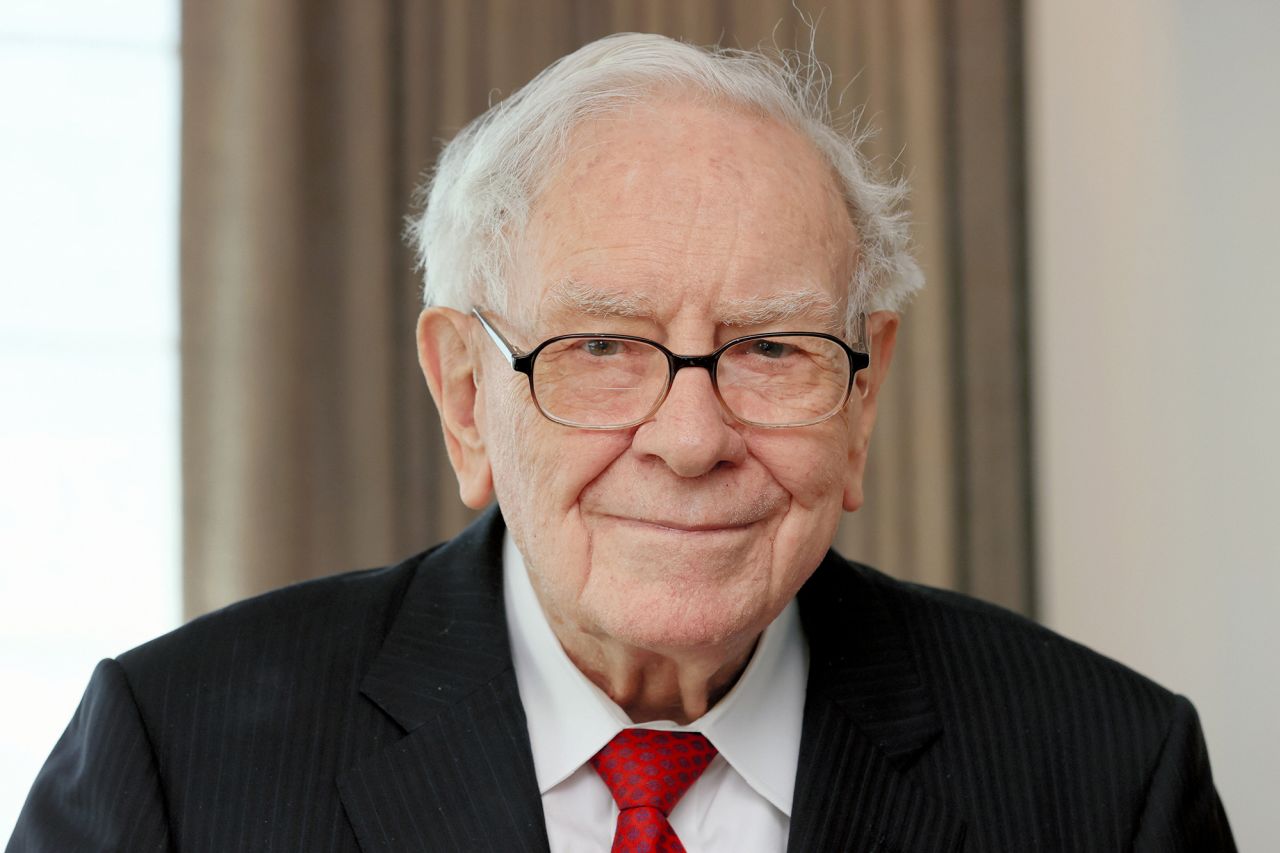 Warren Buffett 喺股東會