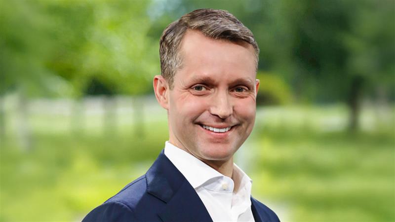 Hotard - data center CEO