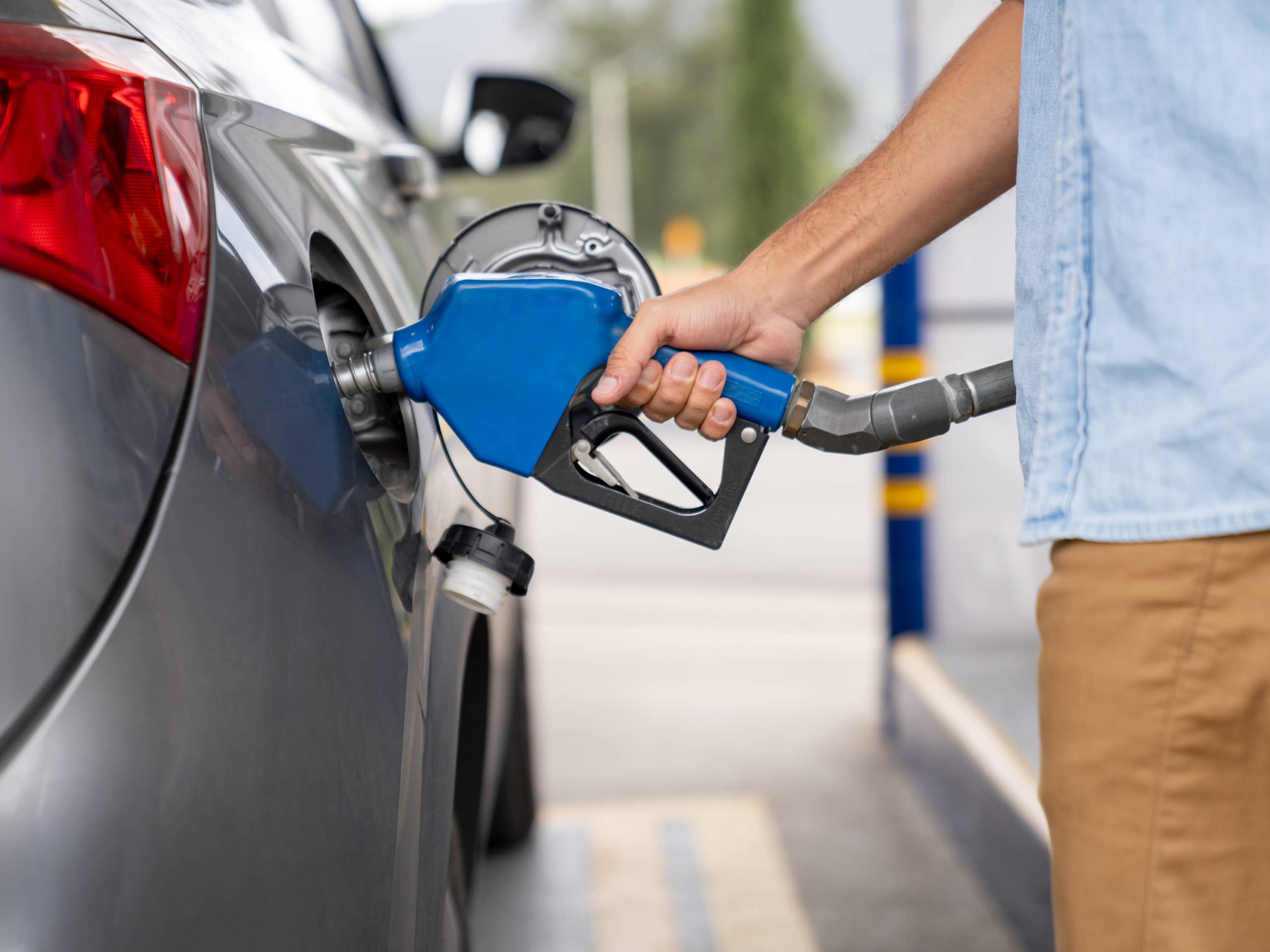 US gas pump prices above $4